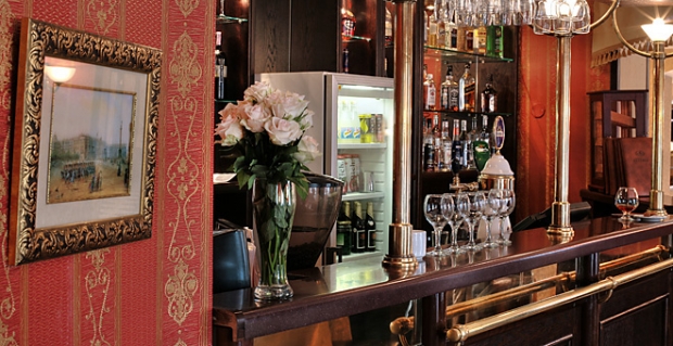 Hotel Restaurant
